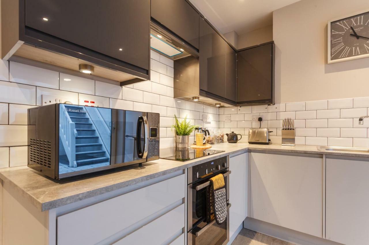 Appartement Stylish Town Centre House - 300Mbps, Parking & Sunny Decking à Bornemouth Extérieur photo